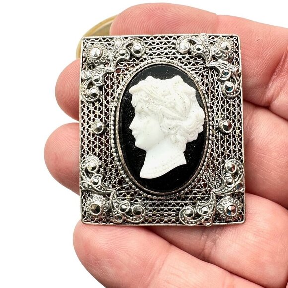 Antique Vintage CZECH Womens Pin Sterling Silver Shell Cameo Brooch - Picture 1 of 5